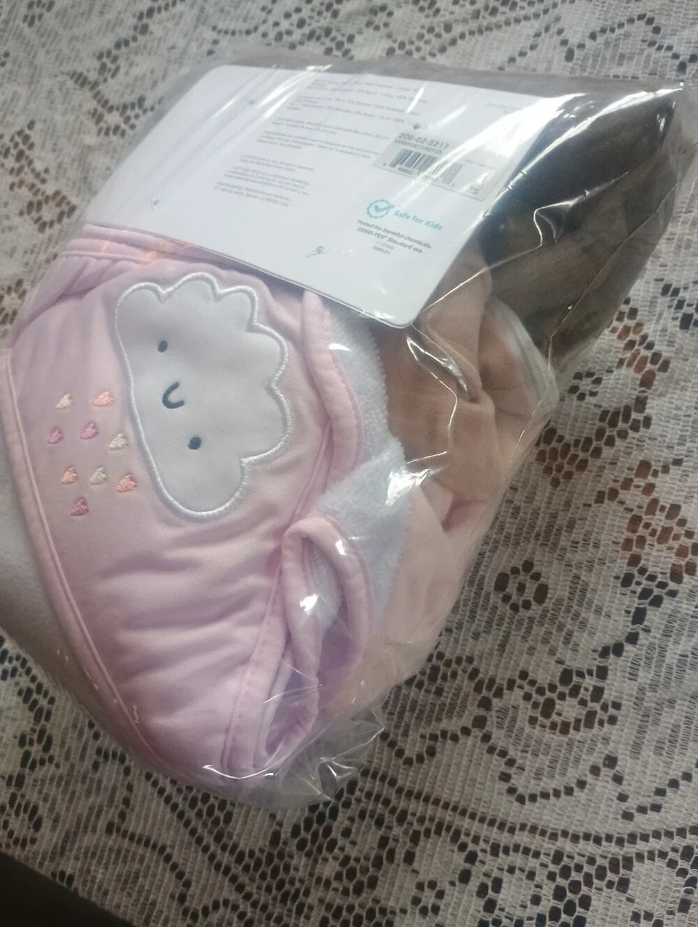 Newborn girl essentials bundle #2 Swaddle Towel Gown Sleeper Mittens Blanket